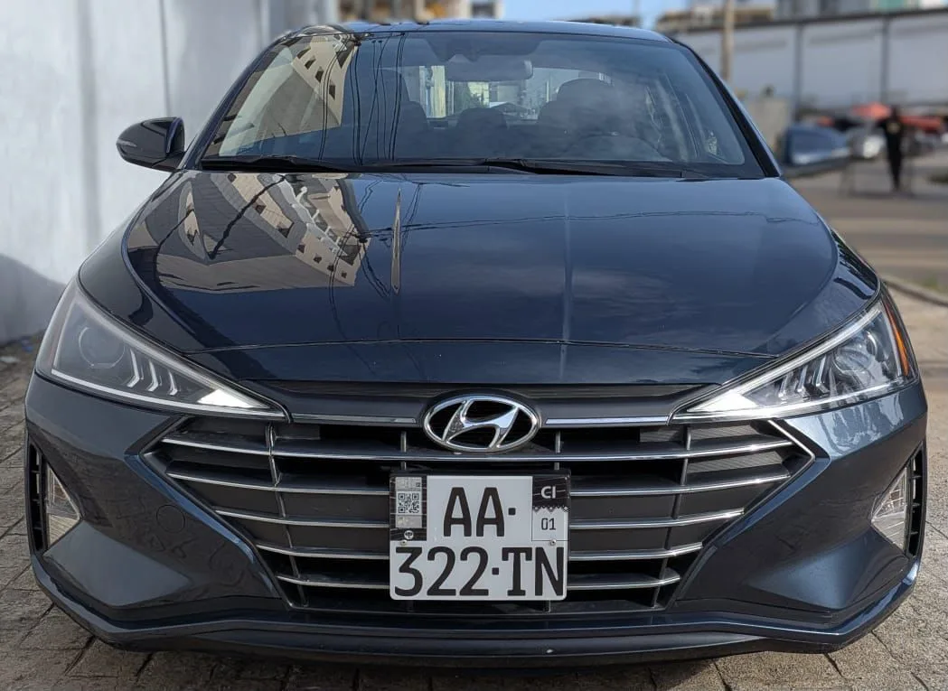 Hyundai Elantra en vente