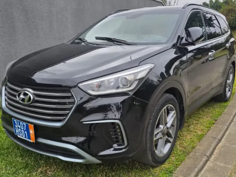 Hyundai Santafe 7 places assises
