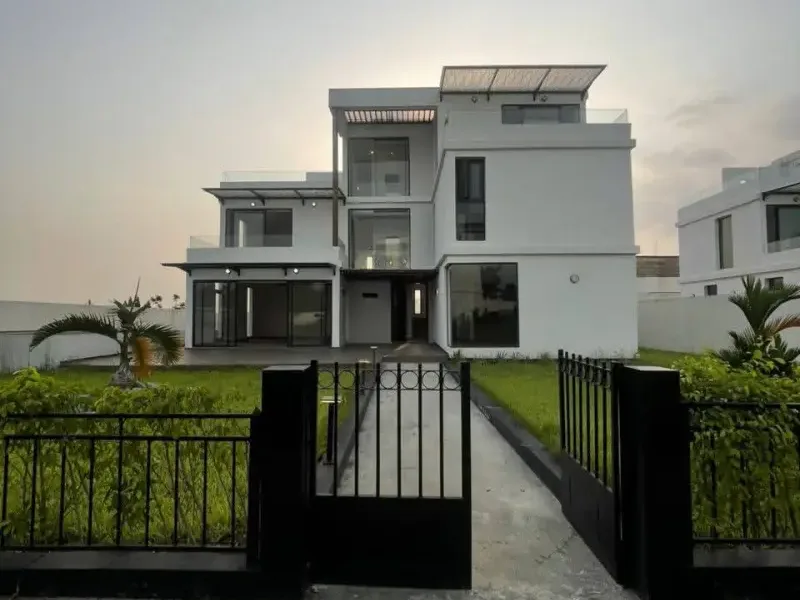 Location de villa 6 pieces a cocody golf 1