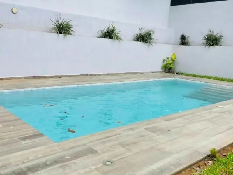 VILLA DUPLEX MODERNE EN LOCATION