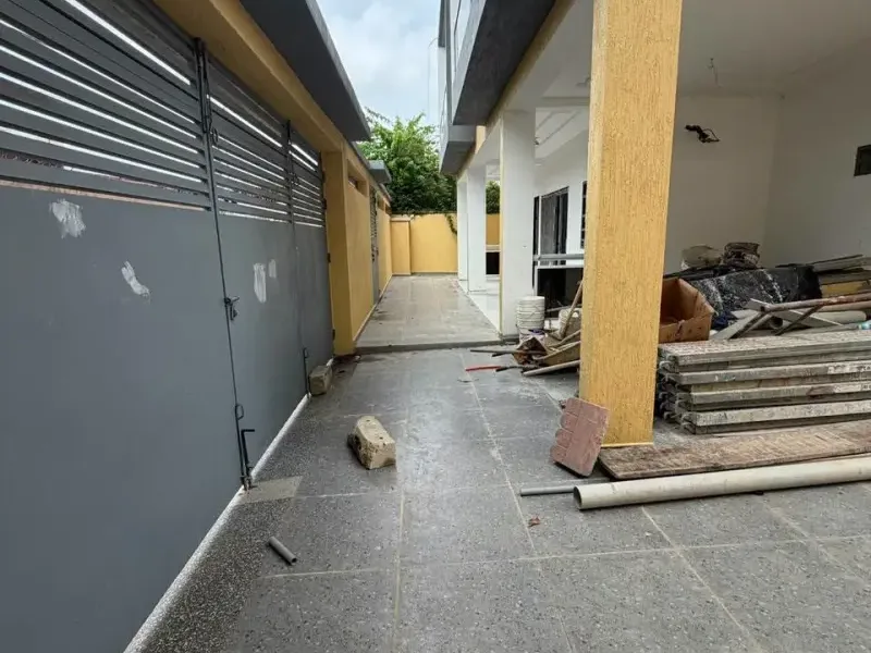 VILLA TRIPLEX A VENDRE