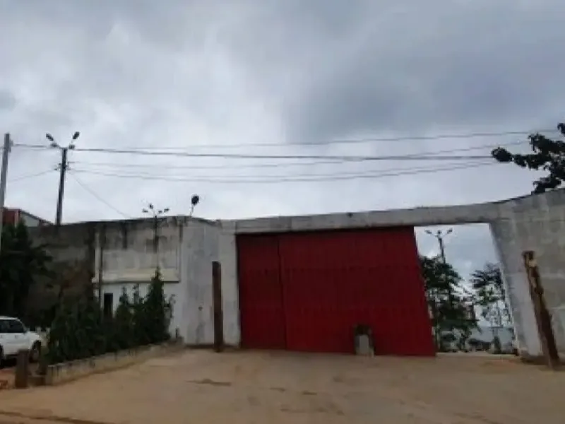 YOPOUGON Ancienne Industrielle vente entrepôt 22000m2( 2ha2000m2)