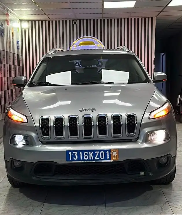 Jeep Cherokee en vente