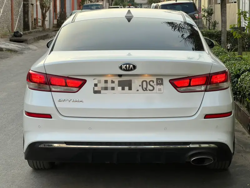 Kia optima en vente