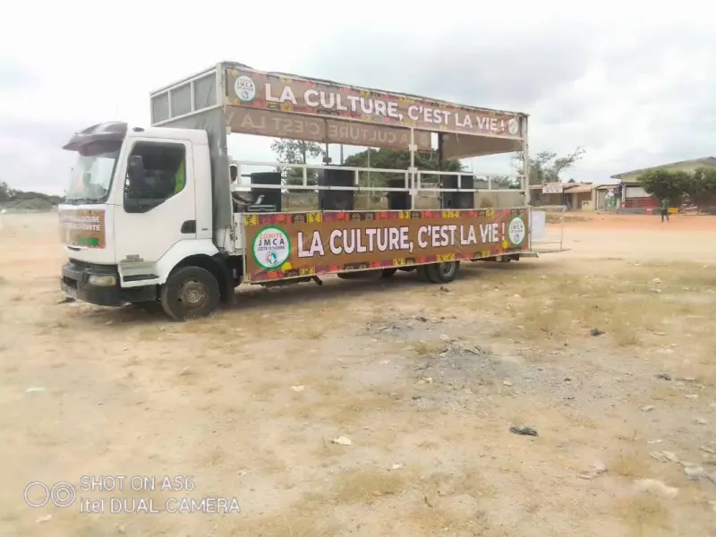 Location de camion poduim