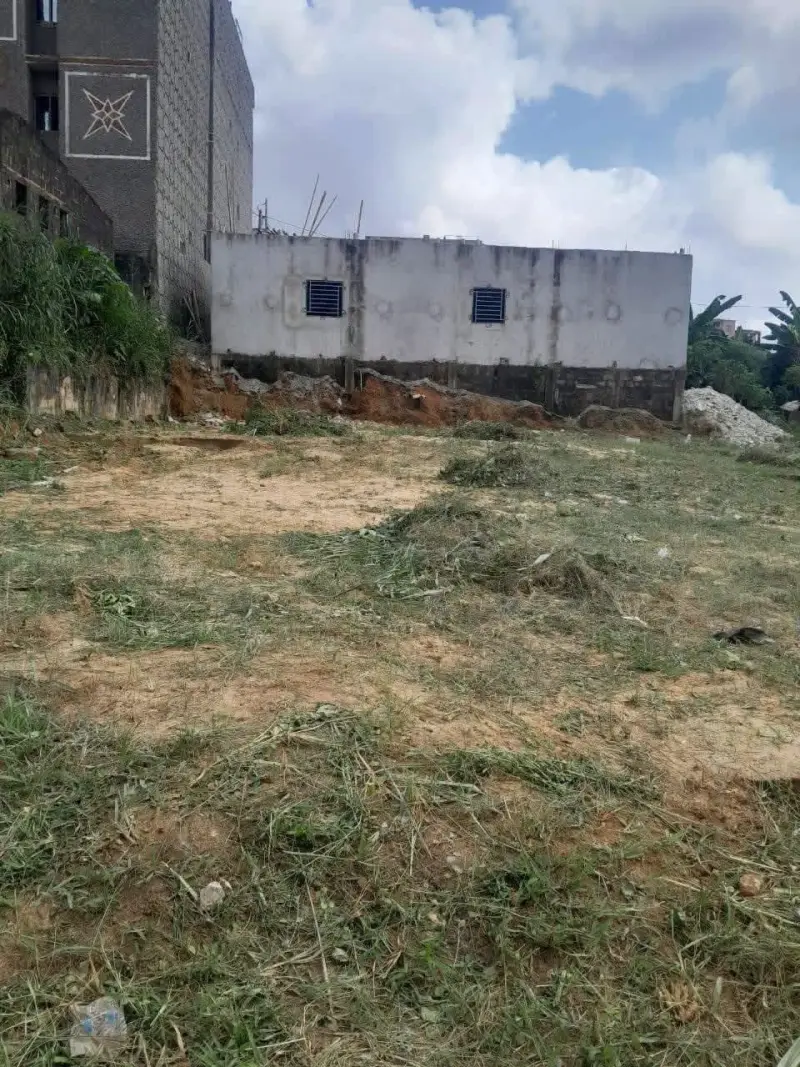 TERRAIN D'EXCEPTION A VENDRE