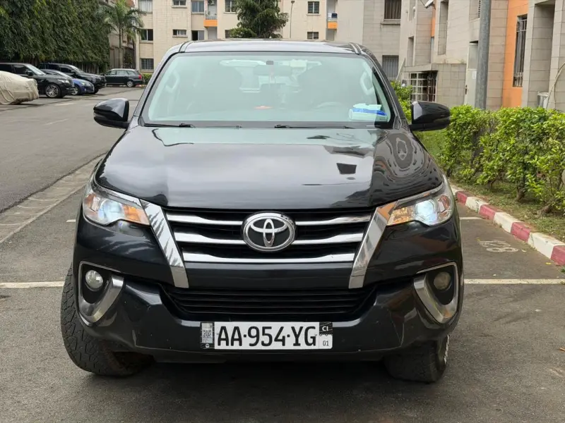 TOYOTA FORTUNER EN VENTE