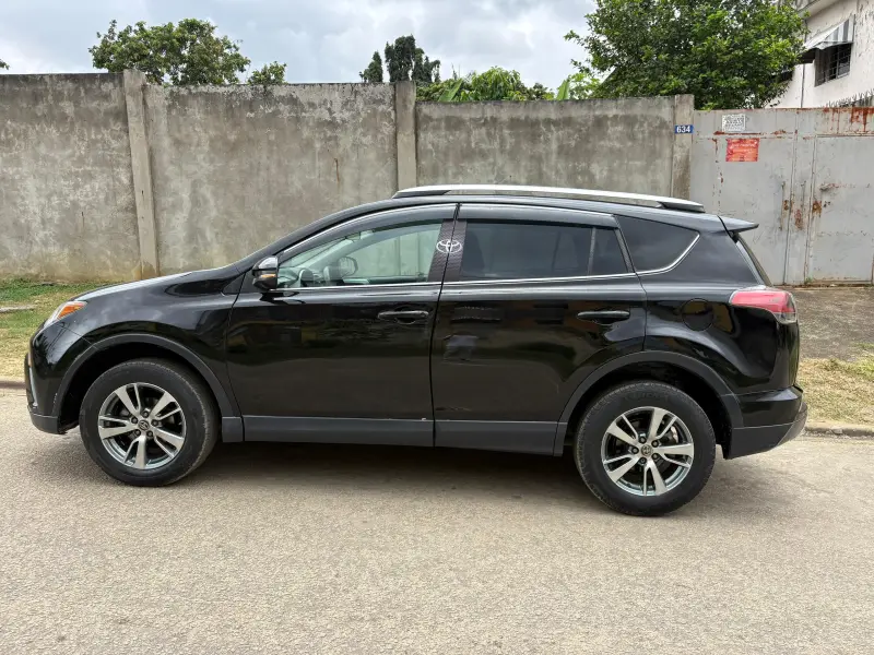 TOYOTA RAV 4 EN VENTE