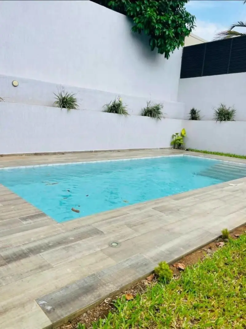 VILLA DUPLEX MODERNE EN LOCATION