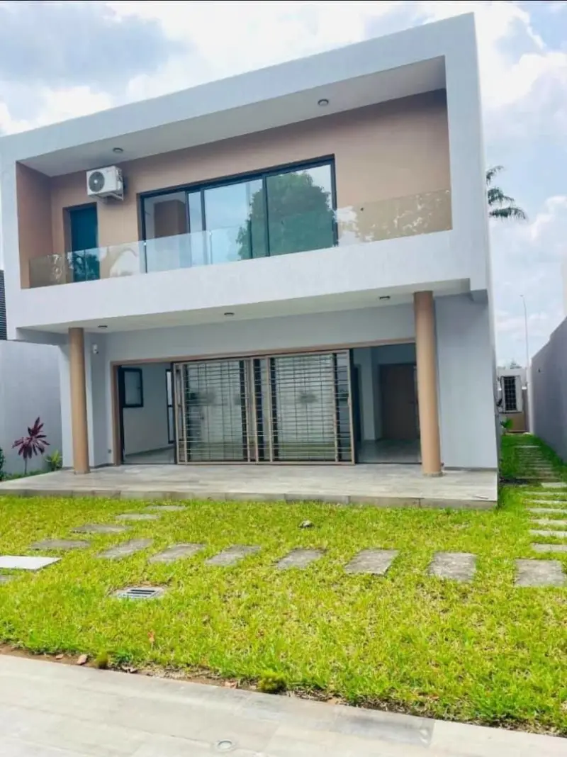 VILLA DUPLEX MODERNE EN LOCATION