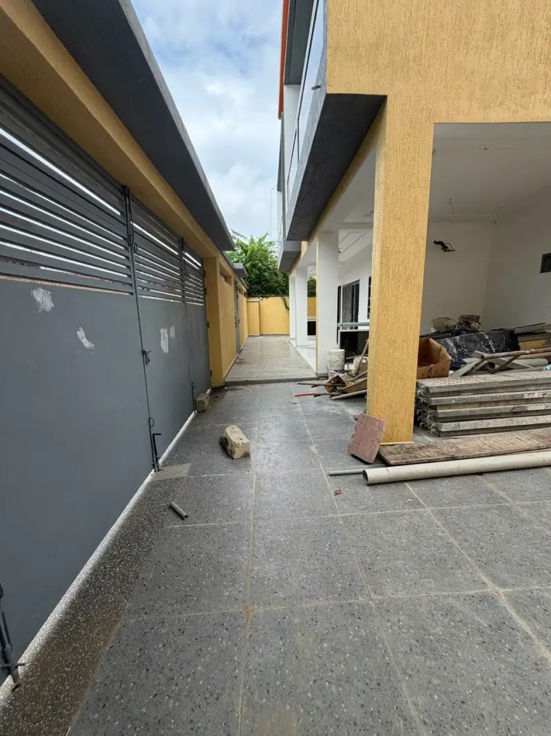 VILLA TRIPLEX A VENDRE