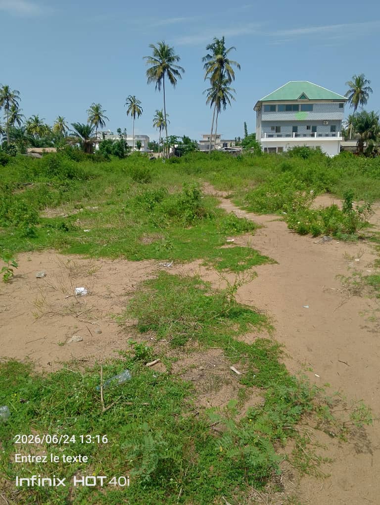 Mondoukou 2 hectares avec ACD en vente