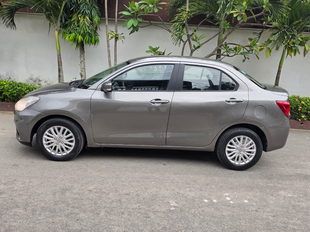 Suzuki dzire en vente