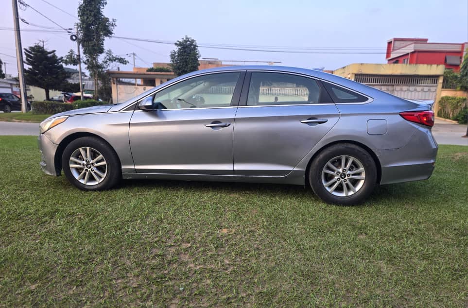 Hyundai sonata en vente