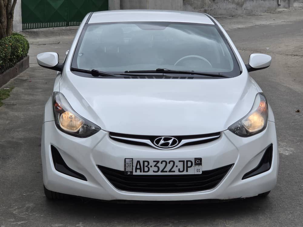Hyundai Elantra en vente